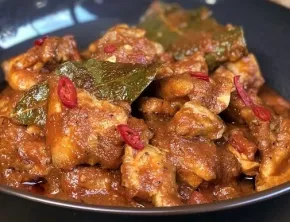 Gegrilde piri piri kip met citroen en knoflook