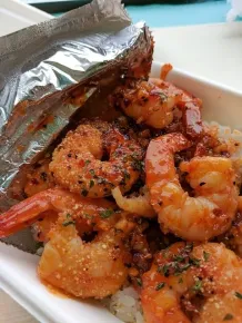 Orientaalse rub garnalen skewers