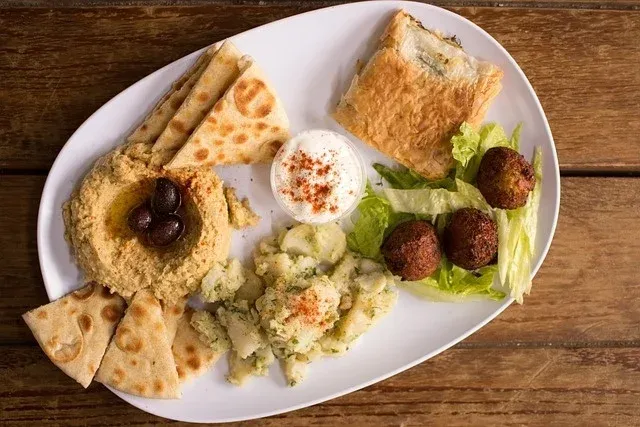 Zelfgemaakte falafel met falafel kruiden
